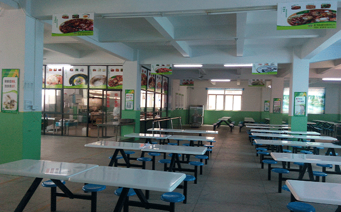 晉江嘉年華公司,晉江嘉年華公司食堂圖片,晉江嘉年華公司食堂環境,味萊客餐飲公司,食堂現場圖片