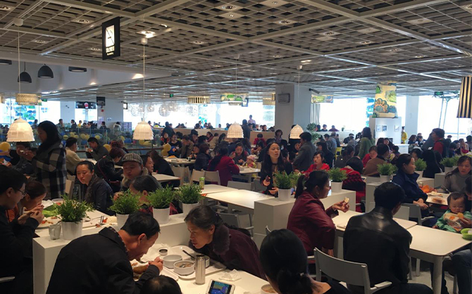 承包一個(gè)學(xué)校食堂大概多少錢